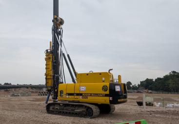 RBL’s driven precast concrete piles installed on the latest Drakelow phase for Taylor Wimpey.