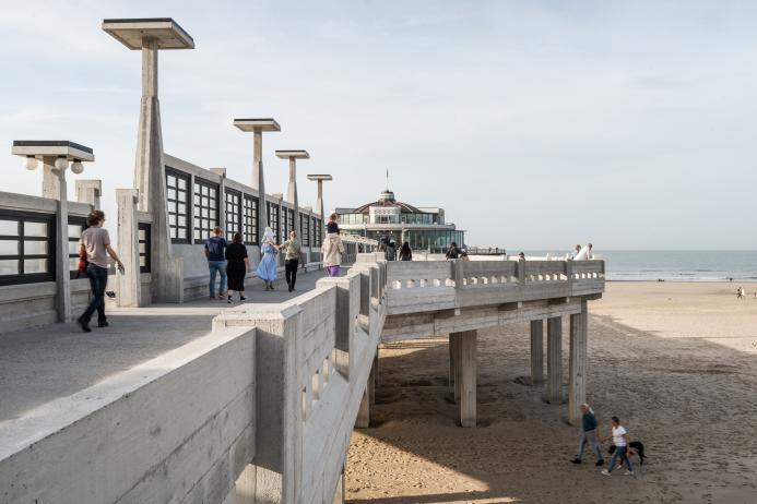 Blankenberge Pier side view