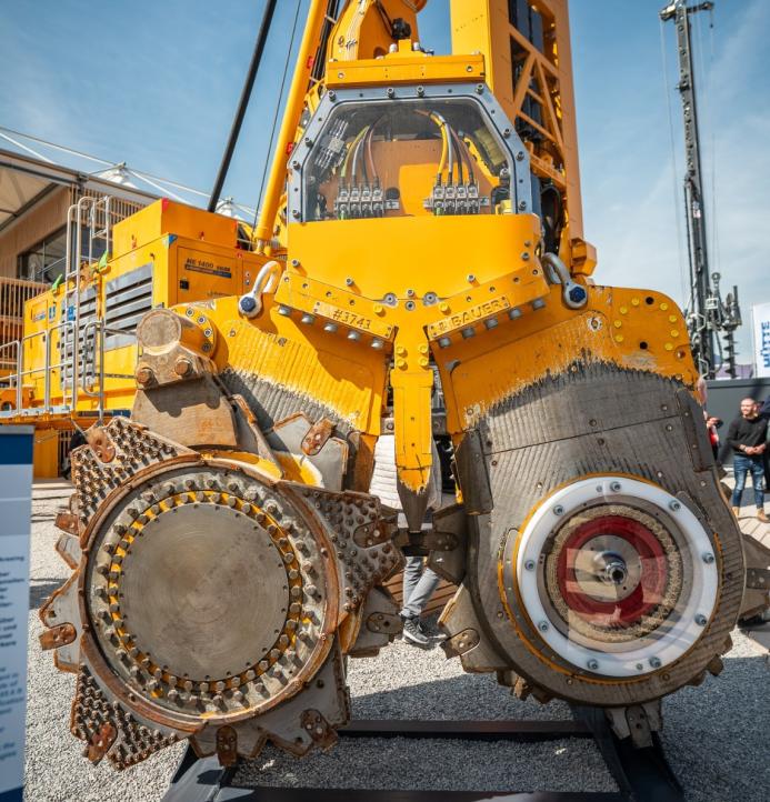 Bauma saw Bauer reveal the world’s first prototype