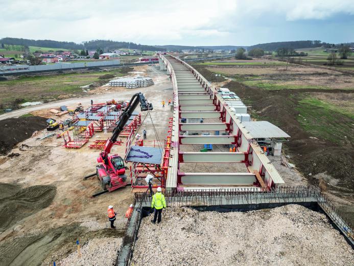 Using the VCT system enabled a five-day concreting cycle, helping the project stay on schedule. (Photo: PERI SE)