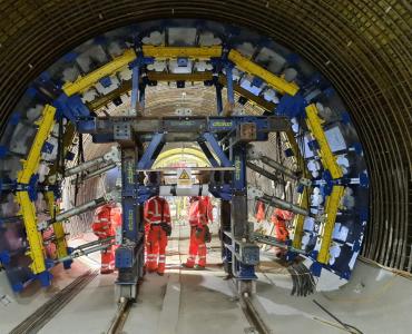 People standing behind Doka's SL-1 Volto tunnel formwork solution