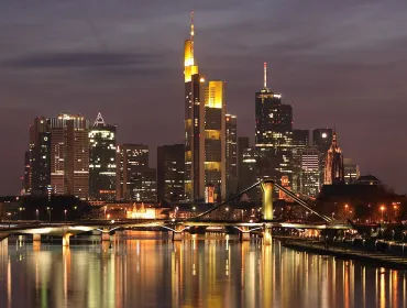 Image: Downtown Frankfurt am Main, Germany; seen from Deutschherrn Bridge / Nicolas Scheuer / Creative Commons.