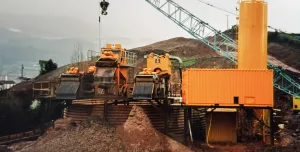 Bauer MAT’s slurry handling systems are used on major foundation and tunnelling projects to mix and separate bentonite and cement-based materials.