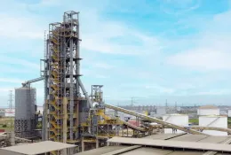 A picture of the world’s largest industrial-scale calcined clay plant, which has commenced production in Tema Ghana.