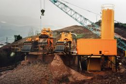 Bauer MAT’s slurry handling systems are used on major foundation and tunnelling projects to mix and separate bentonite and cement-based materials.