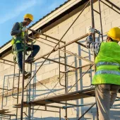 Scaffolders at work. Image: Creative Commons.
